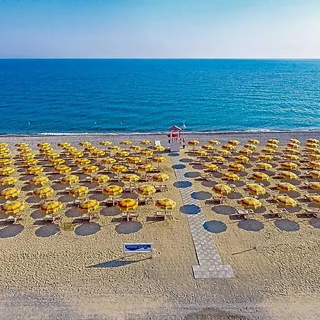 Futura Club Itaca Nausicaa Отель Россано